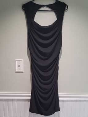 Spense Black Sleeveless Draped Midi Dress